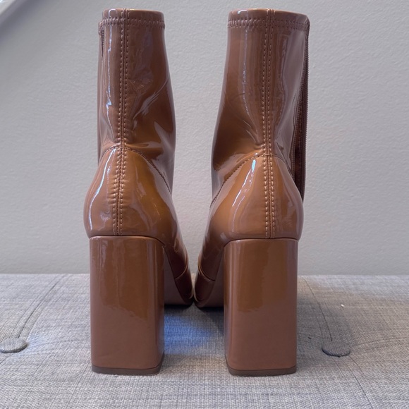 Aldo Audrella Patent Leather Ankle Boot Bootie Size 10 - Picture 9 of 12